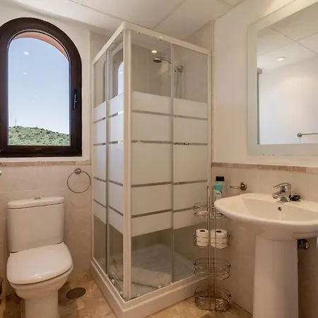 Stunning With Roof Terrace & Great Views Apartment