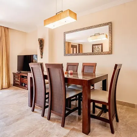 Stunning With Roof Terrace & Great Views Apartment *